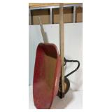 Radio Flyer Wheelbarrow 21x51.5"