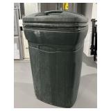 Rubbermaid Roughneck 45 Gallon Trash Can