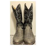 J. Chisholm Handcrafted Cowboy Boots Sz 10.5