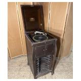 Antique Victrola Phonograph Cabinet VV-XI