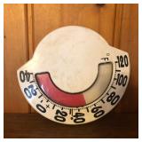 Chaney Instrument Plastic Outdoor Thermometer