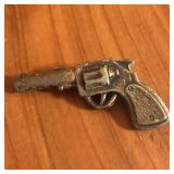 Metal Gun Pistol Revolver Hat or Brooch Pin