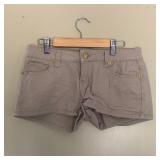 Womens Juniors ZANADI 5 Short Shorts