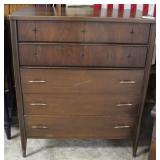 Mid Century 5 drawer chestBroyhill premier/