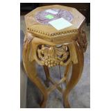 Highly carved plant standLeaf&berry