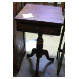 Tri leg Occaisional table