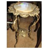 Tri leg fern standCircular alabaster center