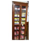 Illuminated display cabinet 5 glass