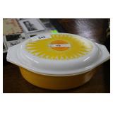 Pyrex sunflower covered dish