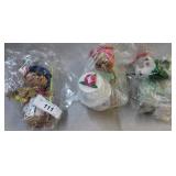 Three Annalee figures