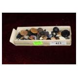 Box vintage buttons