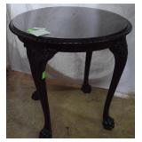 Rd.ornate lamp table w/ carved legs & claw feet,