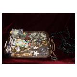 Tray costume jewelry incl. starfish earrings