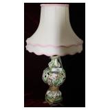 Capodimonte style lamp with brass feet