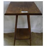 Oak lamp table, turned legs, lower shelf,