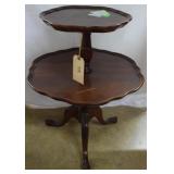 2 tier scallop edge lamp table, three leg claw &