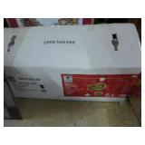 7ft lamp post treeOver 200 bulbs,23 in dia at