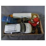 Toy Cars, Ford Expedition w/ broken wheel,