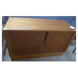 Teak themed accordion door consol Mid cent