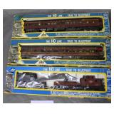 Three HO scale models by AHM