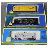 Three ahm HO model rail cars in box