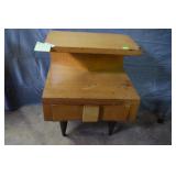 Pr. Mod bed side tables, blonde finish, veneers &