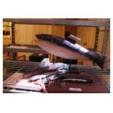 4pcs fishing décor: 26" fish on stand, Gone fishin