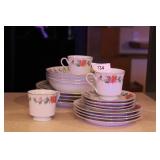 Trisa poinsettia luncheon set complete service for