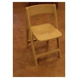 White folding chair