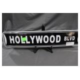 Hollywood Blvd sign