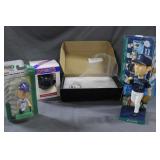 Yankees ephemera & Mariners JJ Putz bobble head