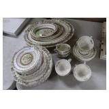 Spode Copeland " Buttercup" dinnerware service