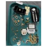 Tray costume incl Mickey Mouse watch, earrings &