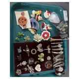 Tray costume jewelry: pendant, vintage Christmas