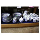 Royal Cuthbertson contemporary dinning set, 57