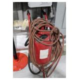 Mobile sandblasting pot with 40