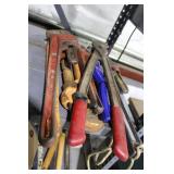 Grouping 5 pipe wrenches - Husky, 16 & 18" pipe wr