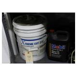 Synthetic Milling machine oil & assorted mobile lu