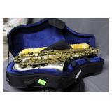 Julius Keltert SX90R saxaphone in case