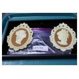 Cameo plaques, pair, plastic (7"x5")