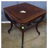 Mahogany lamp table w/ leather inlay top, slide