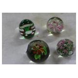 Paperweights, floral (4)