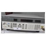 HP Signal generator Model 8656B .12-990MHz