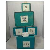 4x$ - Walt Disney Classics Collection figure in