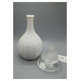 Kaiser W German Vase #623, & Lalique Swans