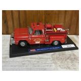 Sunstar 1965 Chevrolet C-20 Fire Truck Diecast