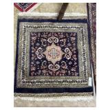 Hand Knotted Throw 28" x 24"