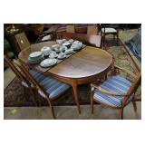 Lane MCM  Oval dining table with six slender back