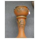 Roseville Bush Berry Jardiniï¿½re and Pedestal