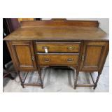 Oak server with barley twist legs, rope backsplash